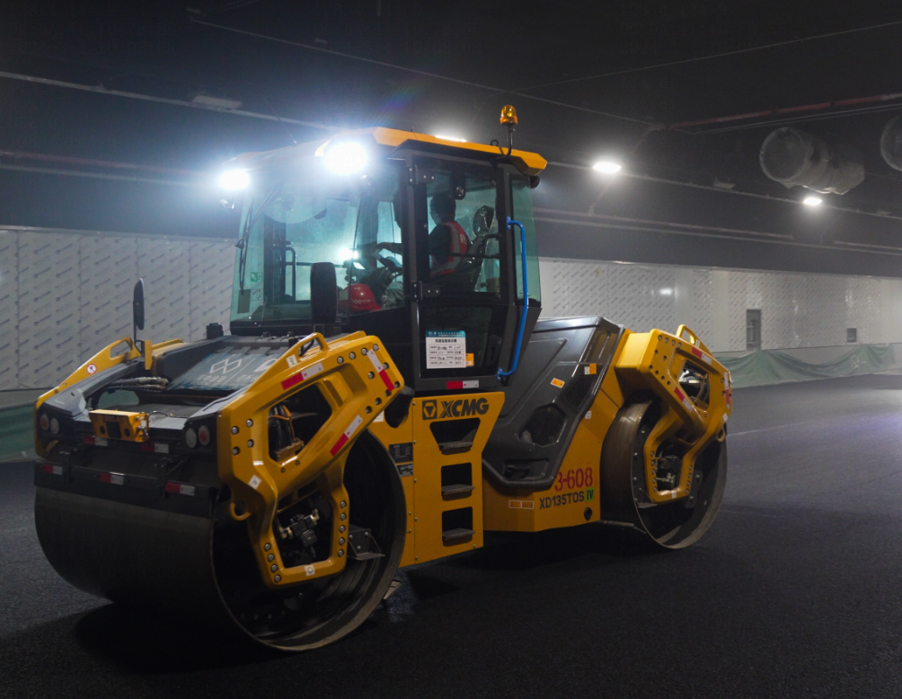 粤港澳大湾区，华体会·官方版网站登录入口道路机械现身又一超级工程