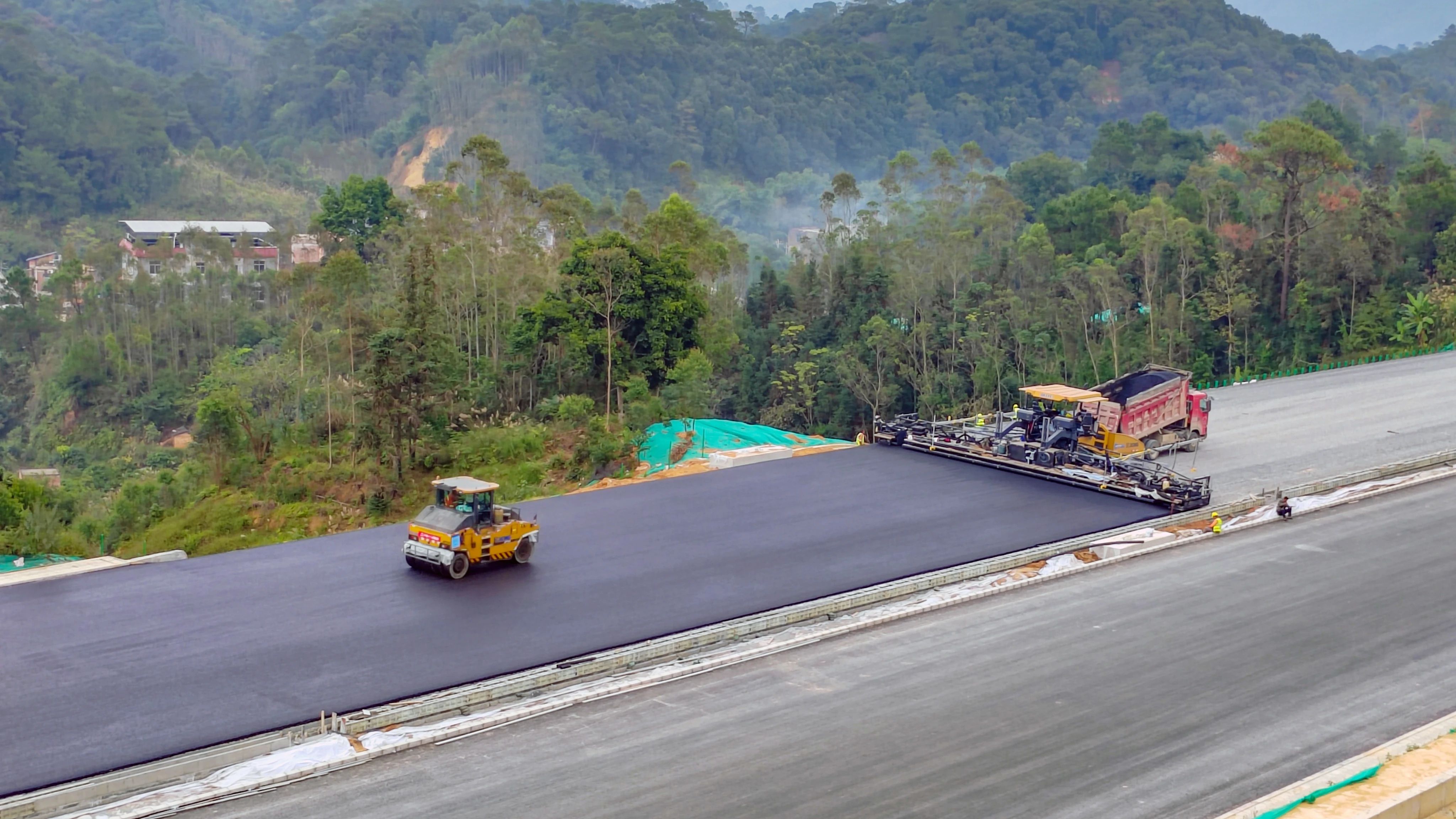 又一高速公路大项目，闪耀“华体会·官方版网站登录入口金”！