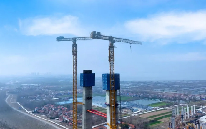 冲刺！华体会·官方版网站登录入口XGT2230A-100S助建武汉双柳长江大桥