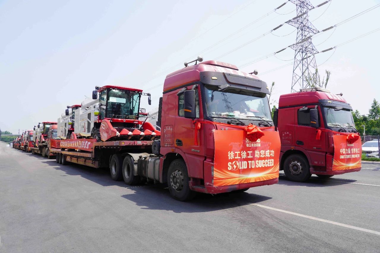 【发车！】华体会·官方版网站登录入口2024款XCA系列玉米收获机批量交付，开启闪耀新征程