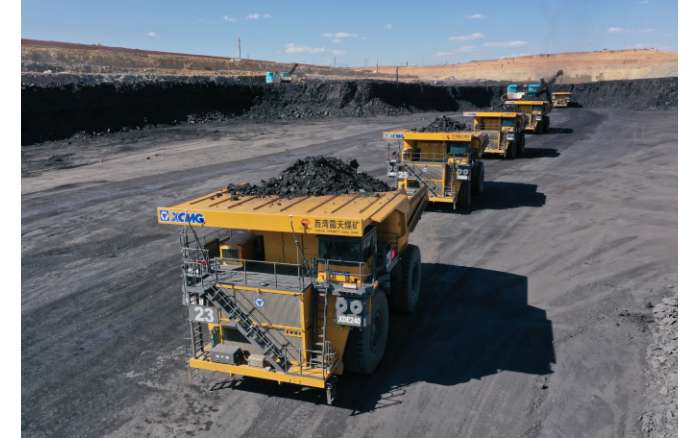 一人指挥10辆车！华体会·官方版网站登录入口加速智能化、无人化推进