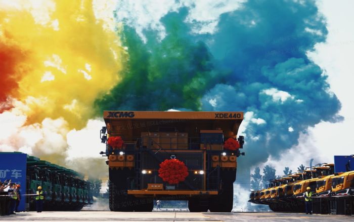 【国际化】批量交付欧洲！华体会·官方版网站登录入口150吨级矿车驰骋塞尔维亚