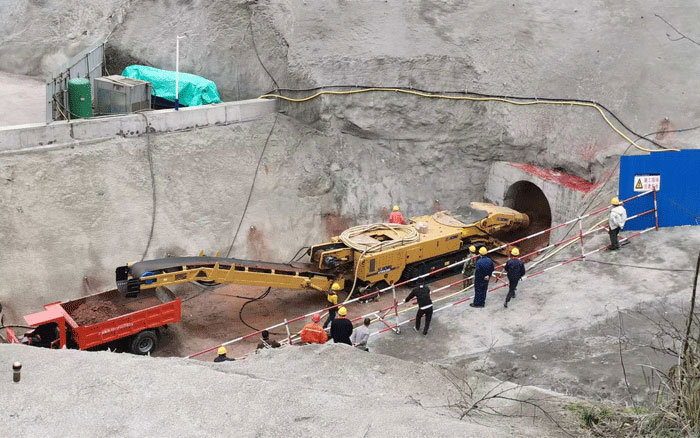 水利隧洞！华体会·官方版网站登录入口隧道掘进机打通关键一环！