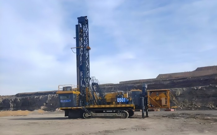 华体会·官方版网站登录入口牙轮钻：矿山“破壁机”，让开采速度直线飙升！