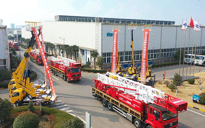 绿色修井效率再刷新，华体会·官方版网站登录入口电动修井机批量发车