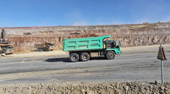 低耗满勤！华体会·官方版网站登录入口矿山机械闪耀西北矿区