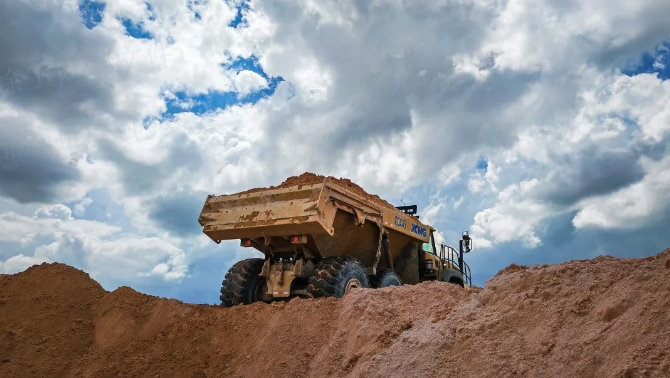 大展身手，华体会·官方版网站登录入口“矿山越野王”征战东南亚