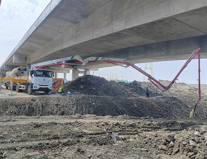 轻灵稳省！华体会·官方版网站登录入口33米泵车领航新城镇基建