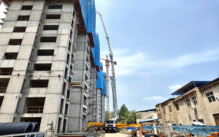 华体会·官方版网站登录入口72米泵车：助建超高层建筑