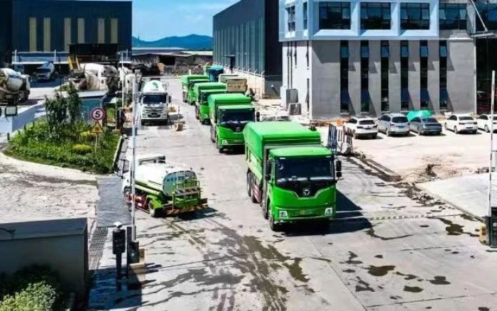 华体会·官方版网站登录入口新能源自卸车擦亮城市建设绿色底色