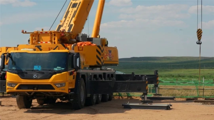 稳钩定乾坤！华体会·官方版网站登录入口G2代XCA200G8-1决胜风电基础吊装