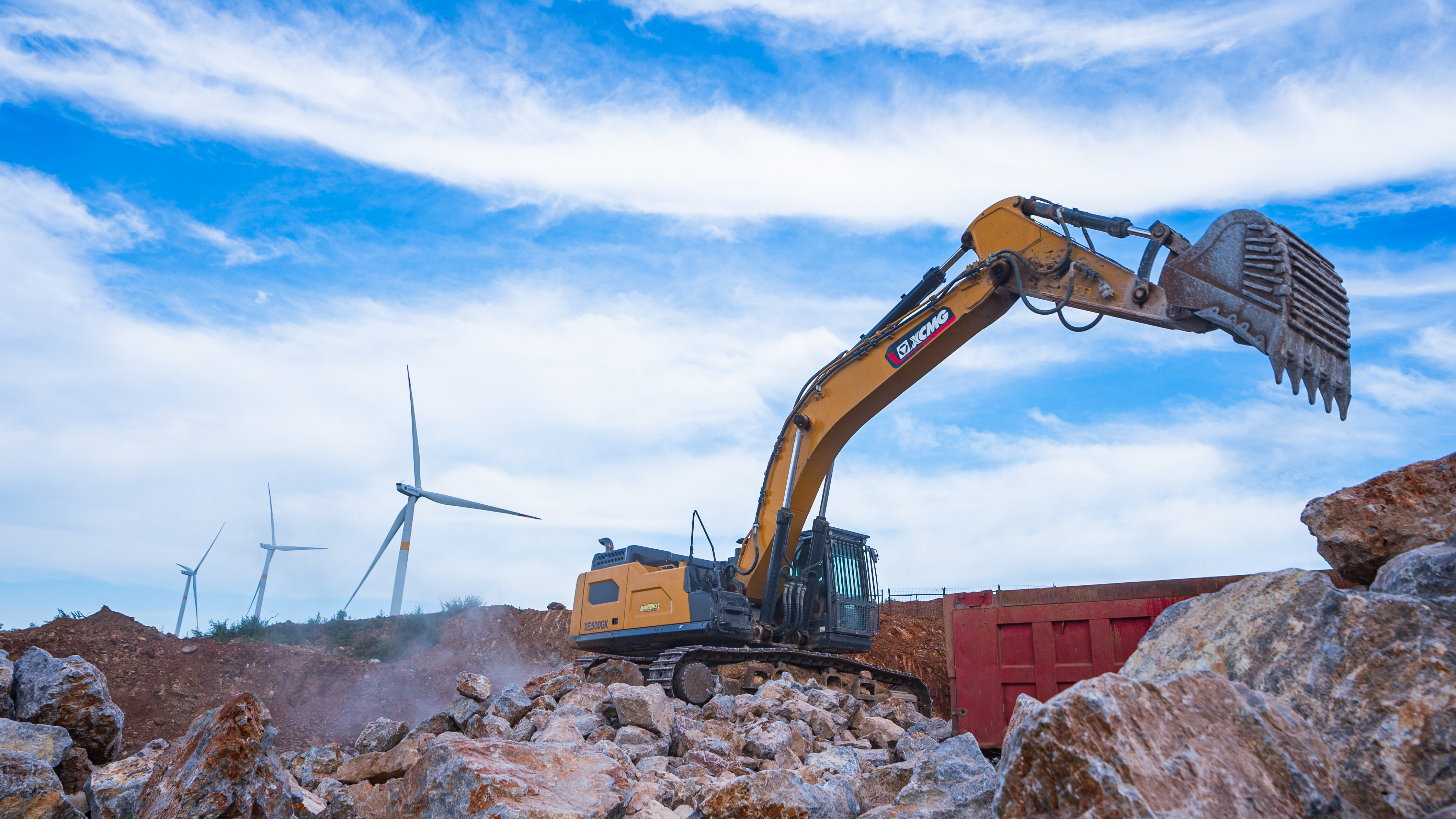 “掘金巨无霸”华体会·官方版网站登录入口XE500GK宜城石料开采，让高效成就财富