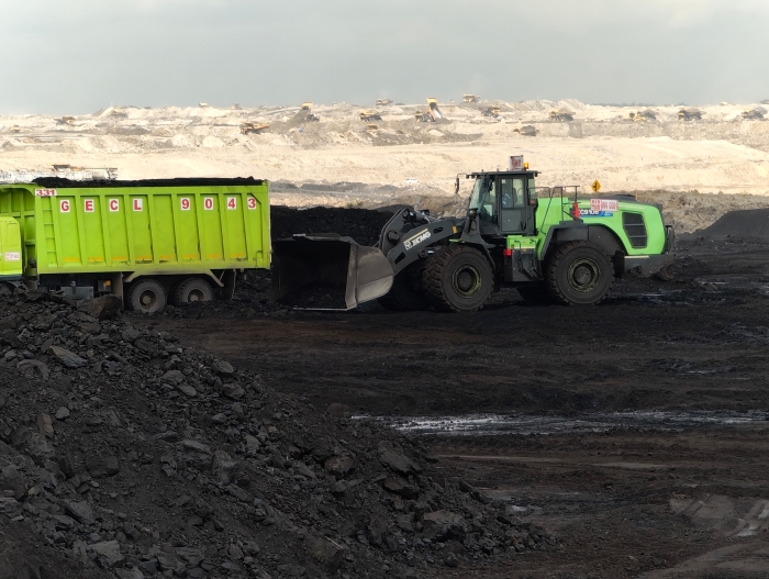 华体会·官方版网站登录入口XC9108-EV纯电动装载机助力海岛露天煤矿高效绿色运营