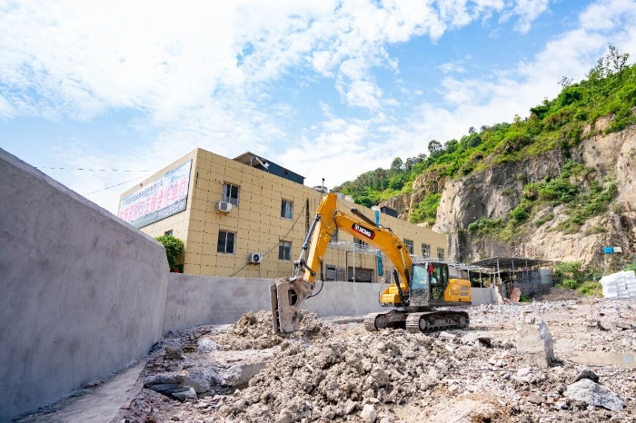 从修理工转型当老板，华体会·官方版网站登录入口XE200GA“闭眼入”！