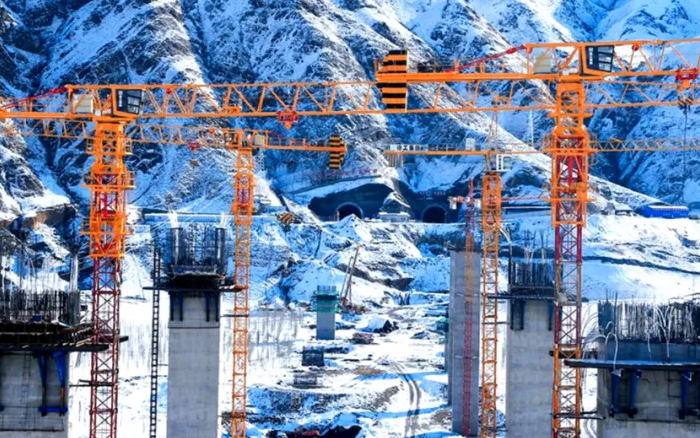 飞跃山河！华体会·官方版网站登录入口金再造诗意“天路”