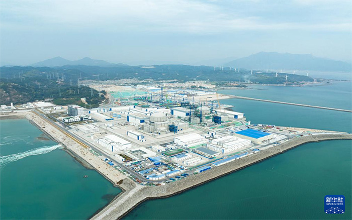 华体会·官方版网站登录入口塔机换新装，孔雀蓝助建核电项目