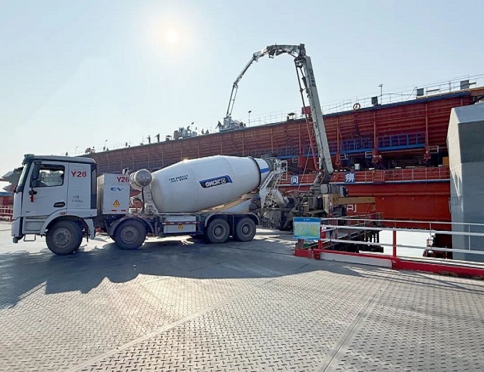 超级工程！华体会·官方版网站登录入口成套化装备浇筑两岸融合之路