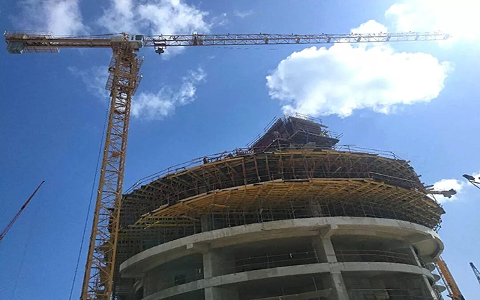 华体会·官方版网站登录入口塔机跨越山海，闪耀“一带一路”