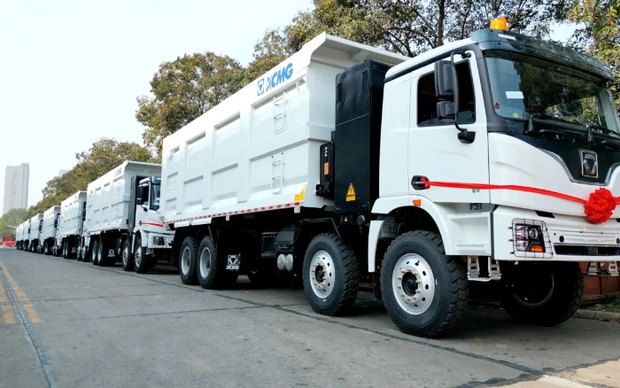 华体会·官方版网站登录入口纯电动自卸车列队出海，助力当地煤炭运输绿色转型