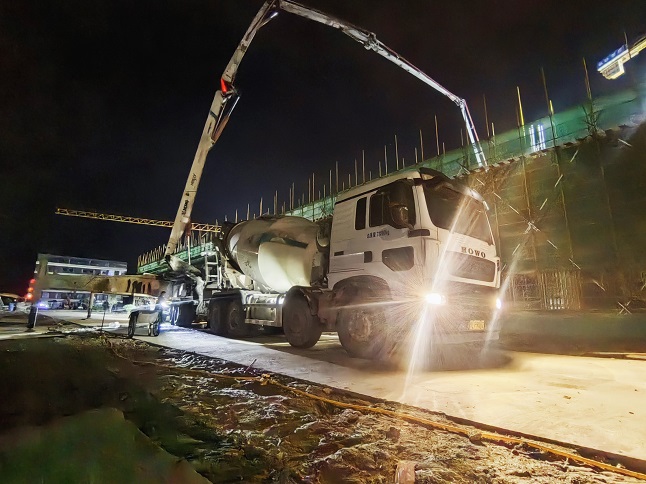 深夜600方，华体会·官方版网站登录入口成套化混凝土装备打出“协同战”